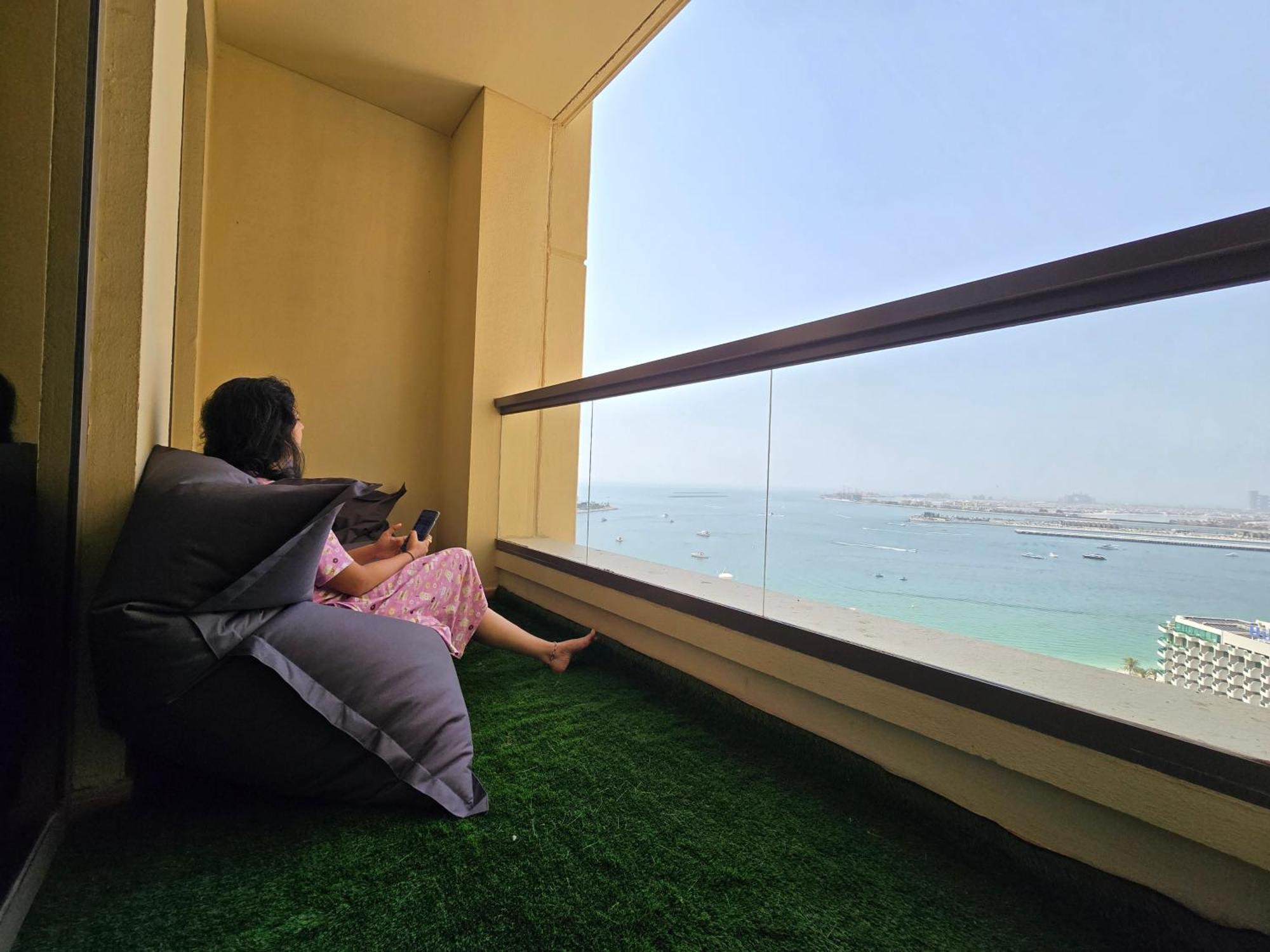 1 World Beach Property, Jbr, Award Winning Hostel, Coliving, Near Metro Dubai Exteriör bild